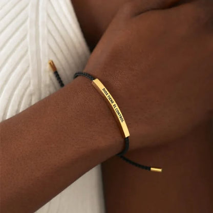 Juntos en la Fe: Combo de Pulseras "Dios Tiene El Control" Para Compartir 🙌